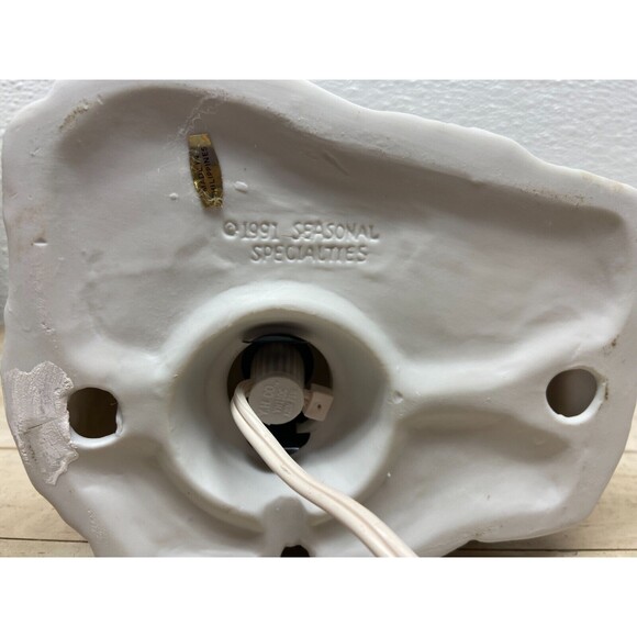 Vtg 1991 Christmas Valley Illuminated Porcelain Church In Original Box - Picture 15 of 16